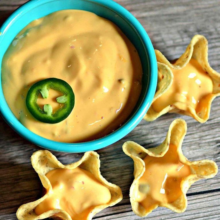 Spicy Jalapeño Cheese Sauce