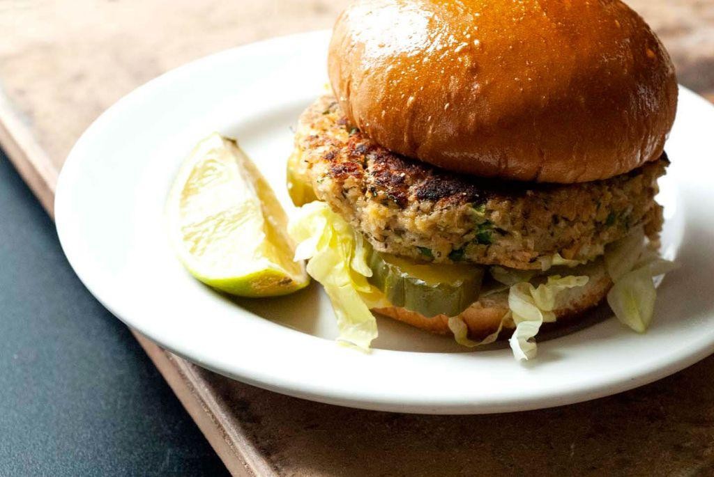 Spicy Jalapeño Salmon Patties