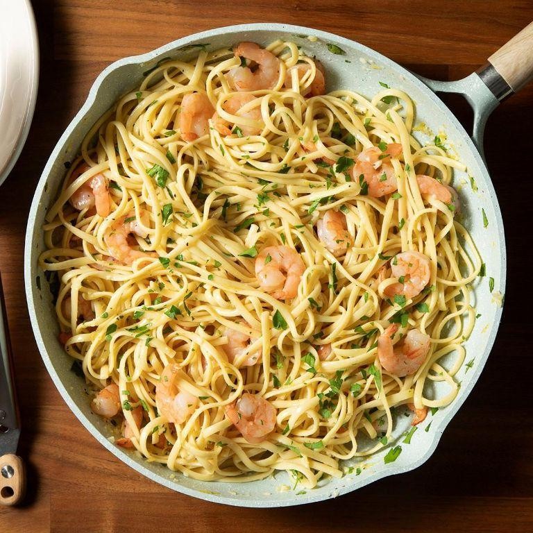 Spicy Lemon Garlic Shrimp Linguine