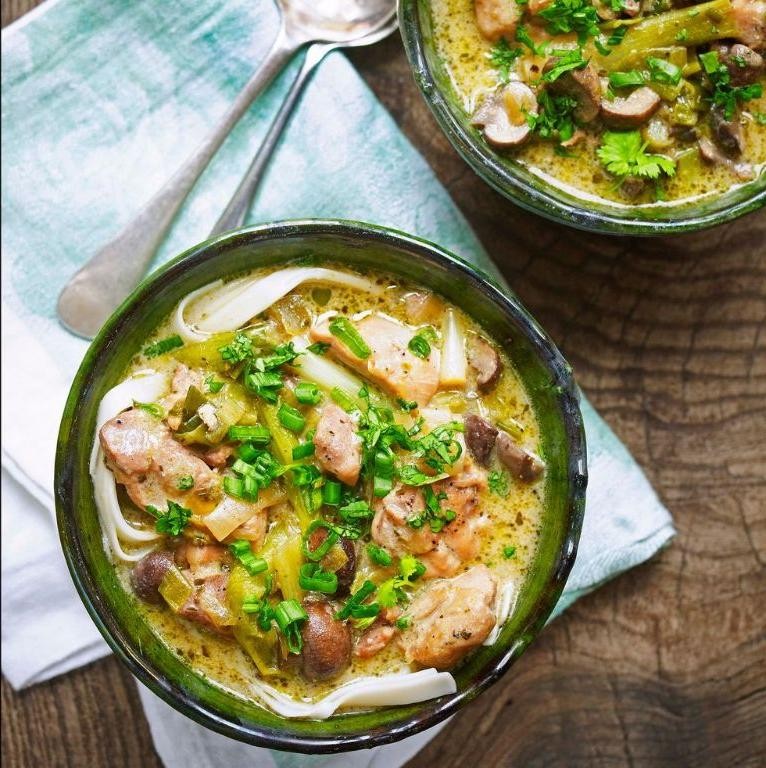 Spicy Slow Cooker Thai Green Curry Chicken