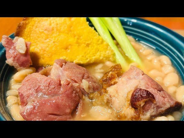 Spicy Smoked Ham Hock and Cornbread Dressing
