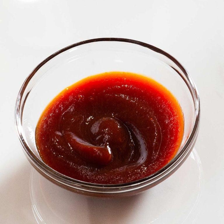 Spicy Sriracha BBQ Sauce