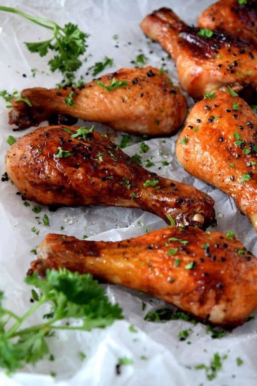 Spicy Sriracha Baked Drumsticks