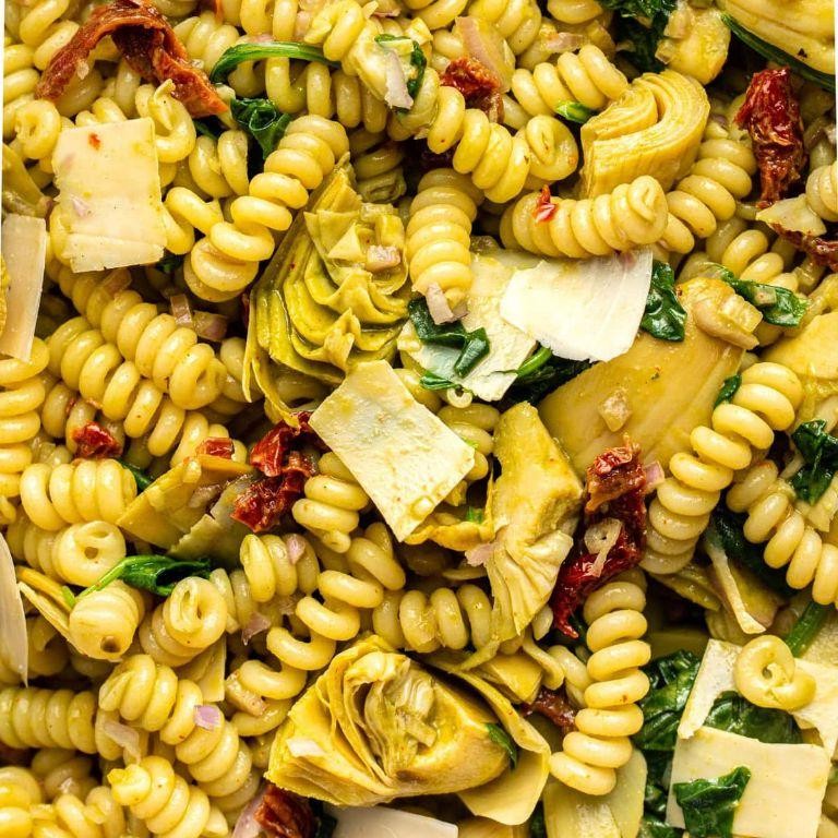 Spinach and Artichoke Rotini Pasta Salad