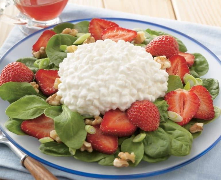 Spinach and Cottage Cheese Fruit Salad