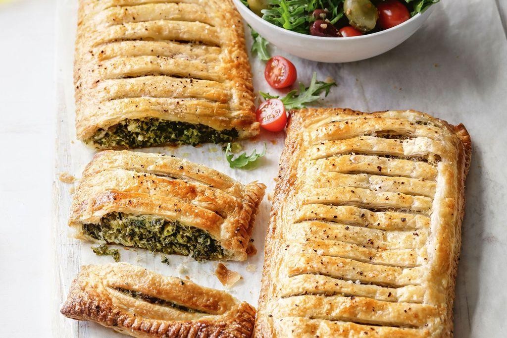 Spinach and Ricotta Puff Pastry Pie