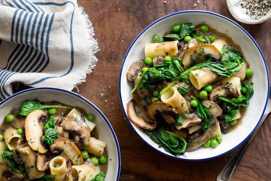 Split Pea and Mushroom Stroganoff