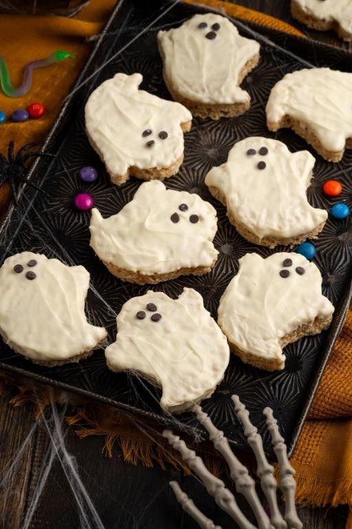 Spooky Ghost Rice Krispie Treats