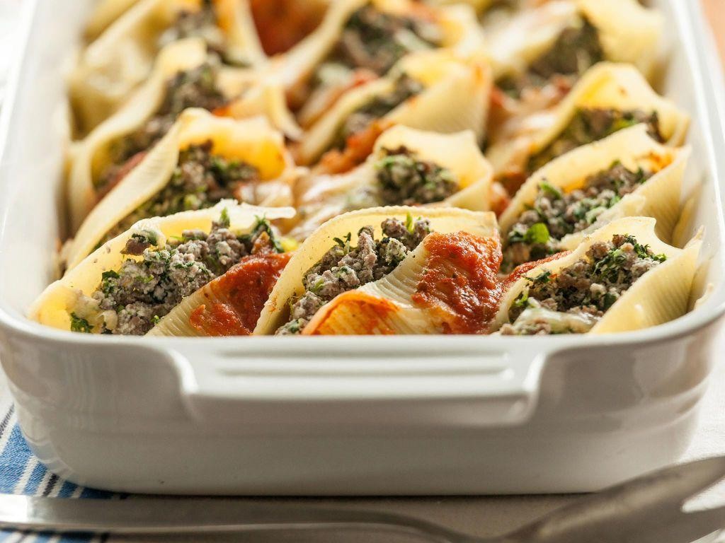 Steak and Spinach Stuffed Pasta Shells