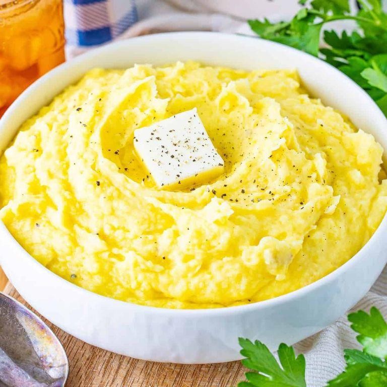 Stove Top Creamy Mashed Potatoes