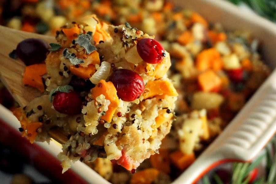 Stuffed Apples with Quinoa and Cranberries