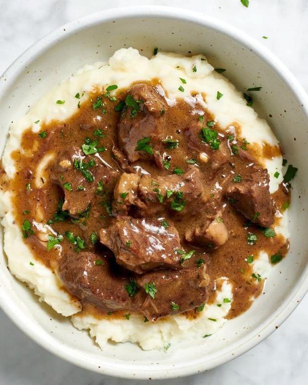 Succulent Beef Tips in Gravy
