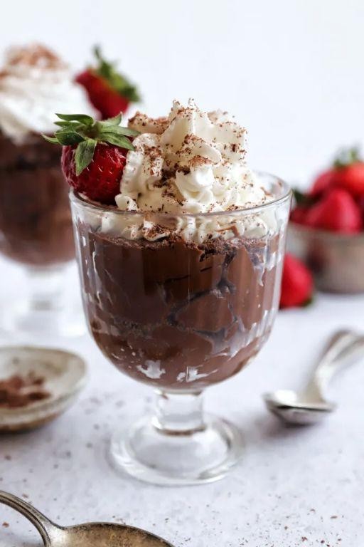 Sugar-Free Chocolate Avocado Mousse