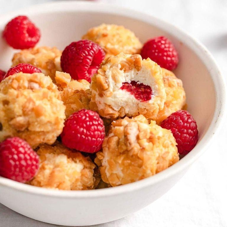 Sugar-Free Raspberry Cheesecake Bites