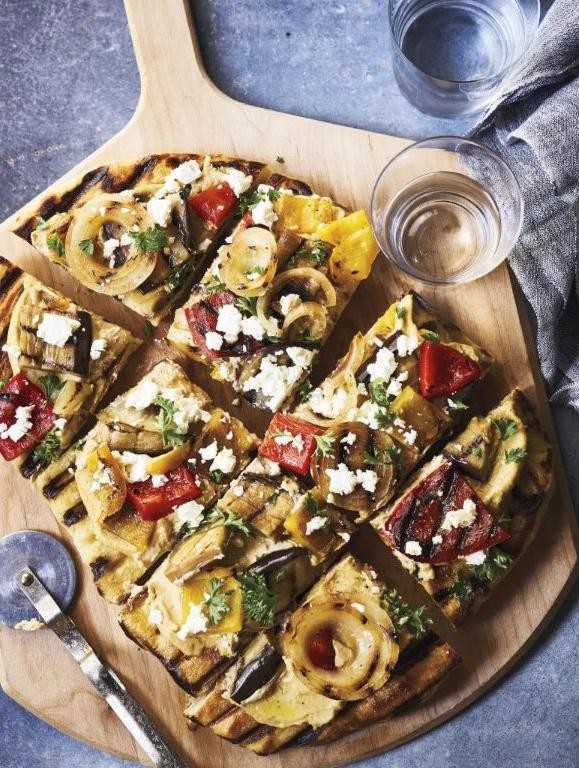 Summer Veggie and Hummus Flatbread