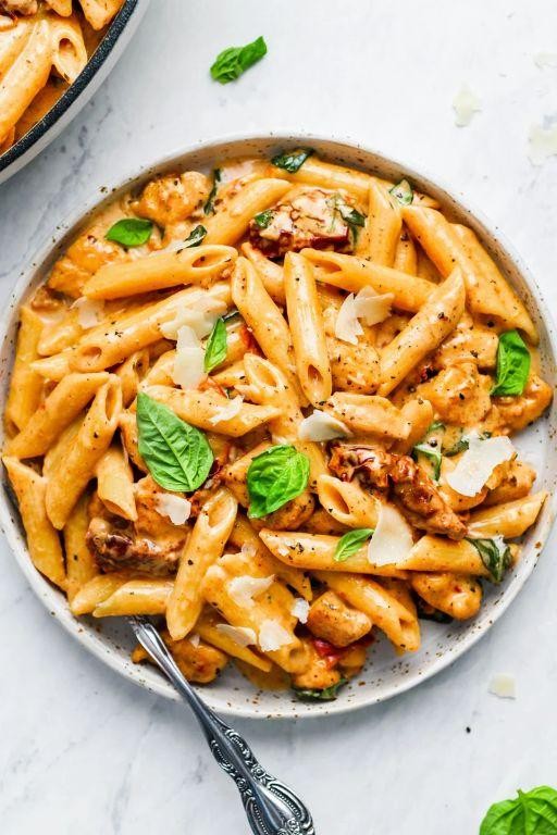 Sun-Dried Tomato Chicken Penne Pasta
