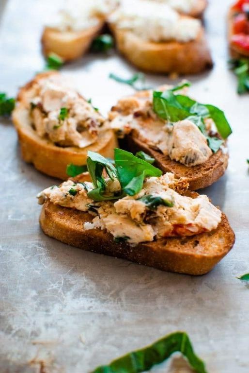 Sun-Dried Tomato Pimento Cheese Delight