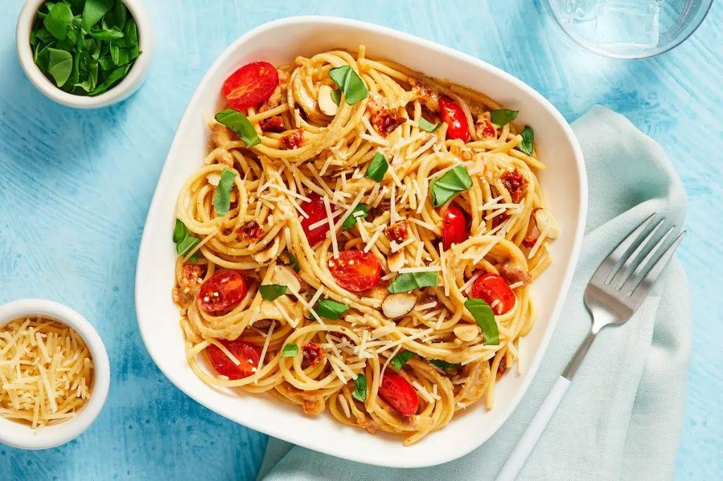 Sun-Dried Tomato and Basil Spaghetti