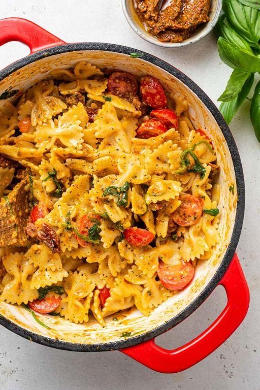 Sundried Tomato and Basil Pesto Pasta