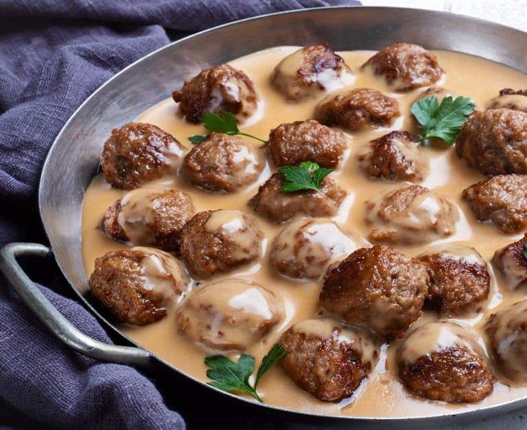 Swedish Meatballs with Cream Sauce