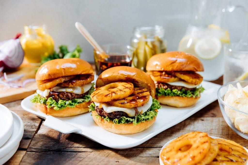 Sweet Hawaiian Sirloin Burger with Pineapple