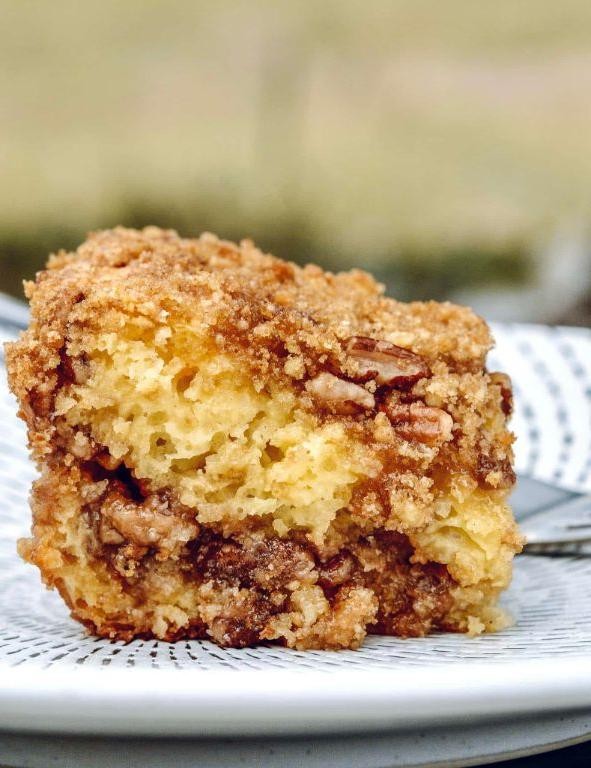 Sweet Maple Yellow Box Cake