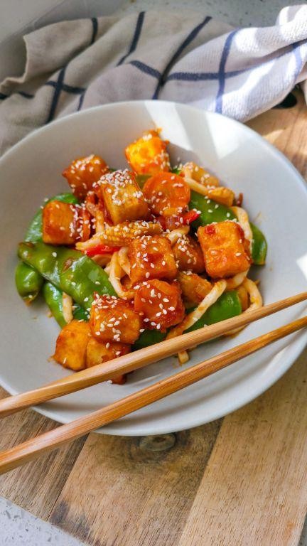 Sweet and Sour Rice Noodle Veg Tofu Stir Fry