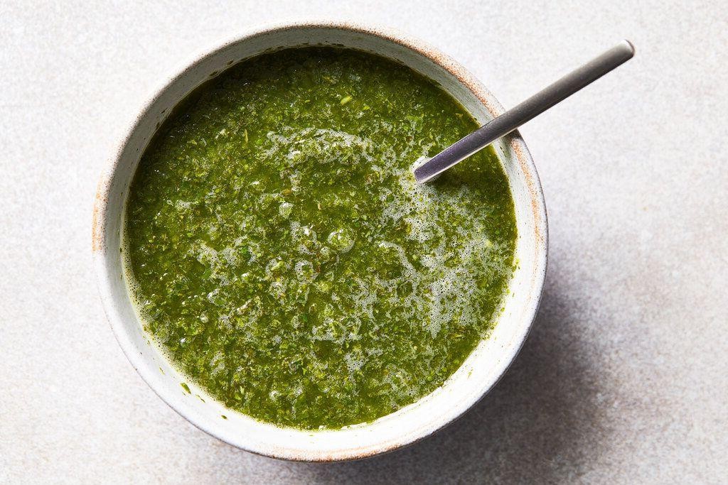Sweet and Spicy Mint Chutney