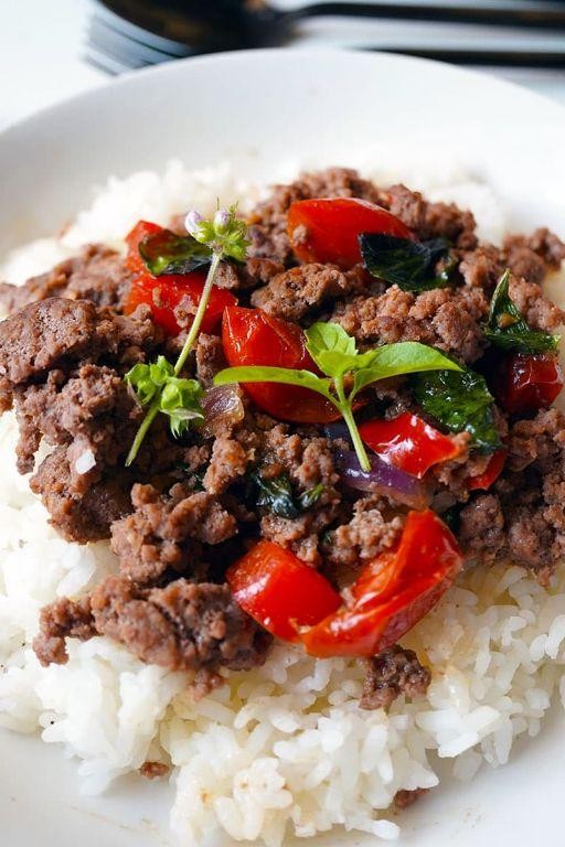 Tangy Ground Beef and Tomato Basil Bliss