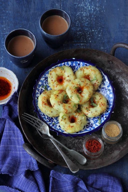 Tangy Khichu with Mustard Oil Drizzle