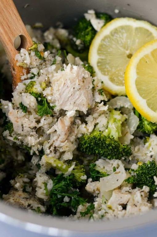 Tangy Lemon Garlic Crock Pot Chicken and Rice