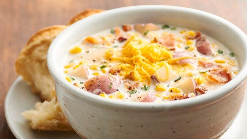 Tasty Corn and Bacon Chowder in a Crockpot