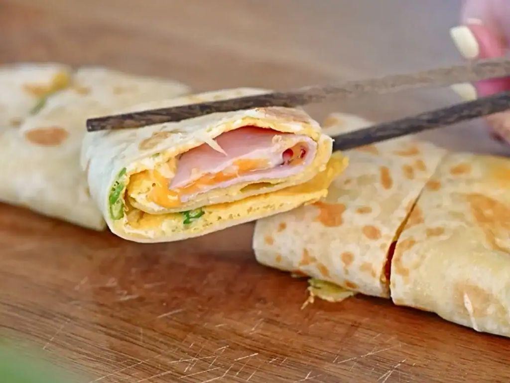 Tatsoi and Egg Breakfast Wrap