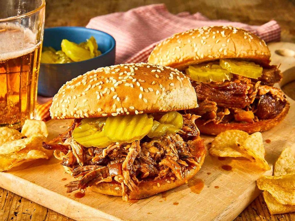 Texas-Style Smoked Pulled Pork Sandwiches