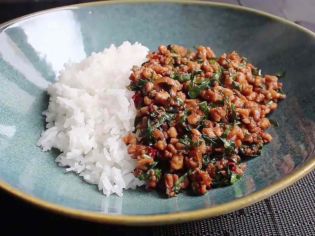 Thai Basil Chicken