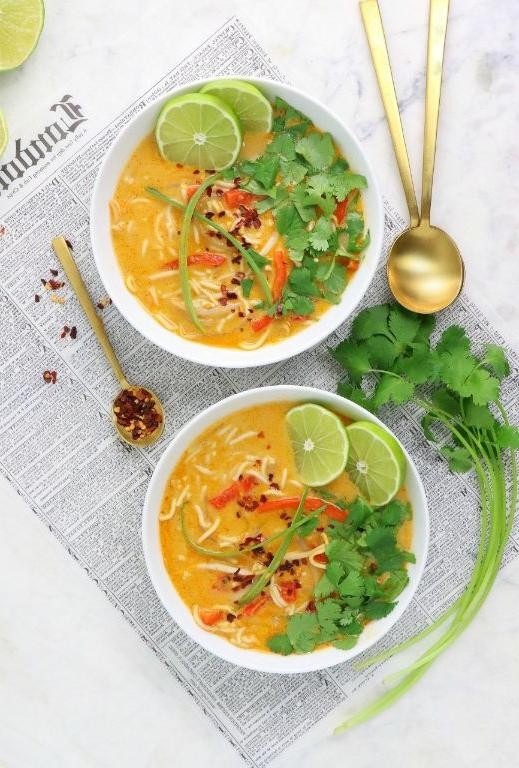 Thai Coconut Peanut Soup with Lemongrass