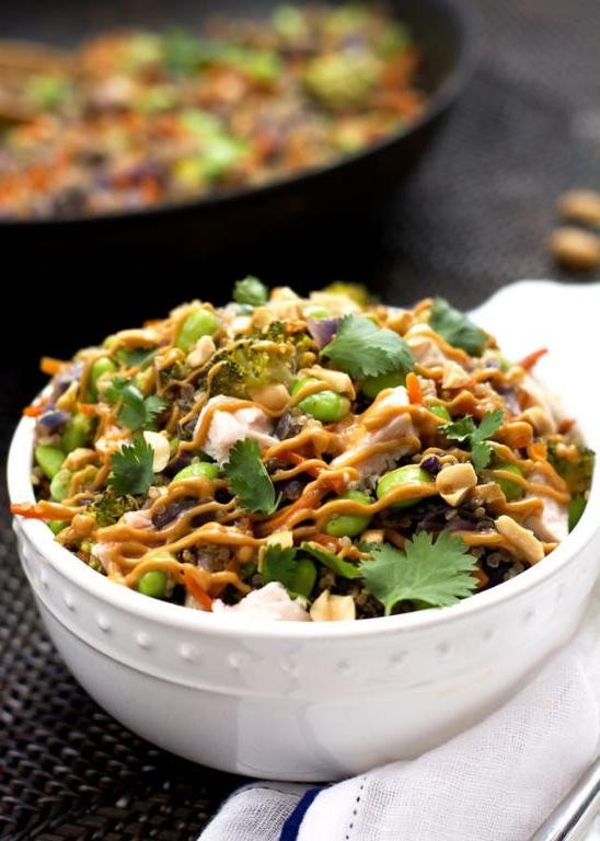 Thai Peanut Quinoa Stir Fry in One Pot