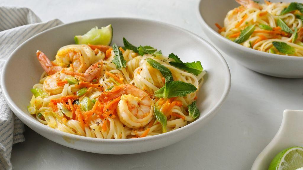 Thai Shrimp and Peanut Noodle Salad