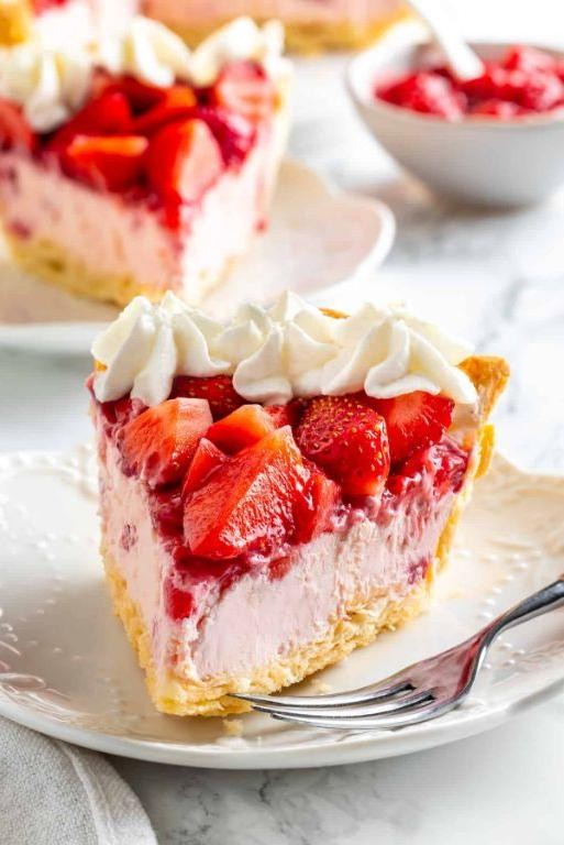 Time-Saving Strawberry Cream Pie