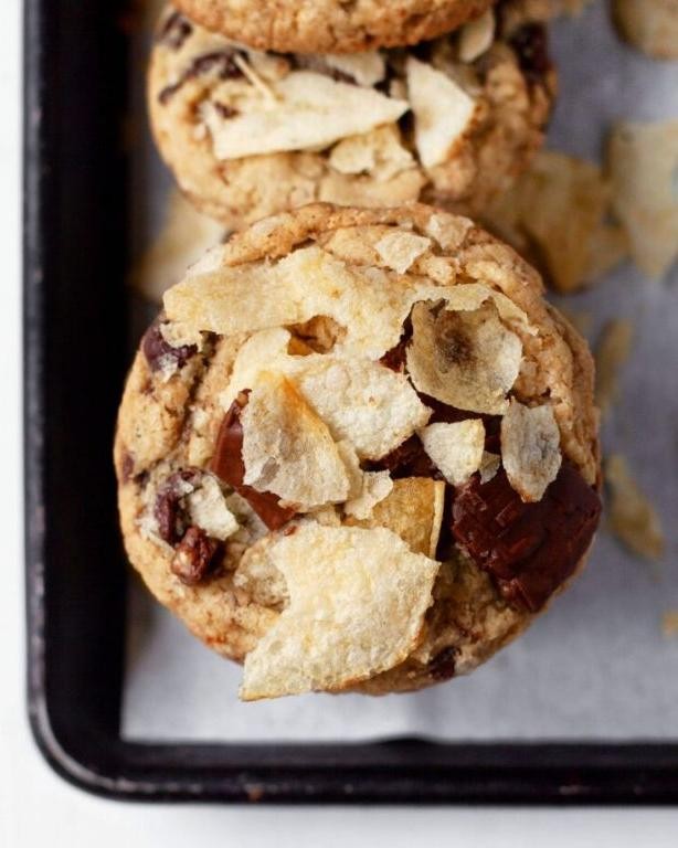 Toffee Crunch Potato Chip Cookies