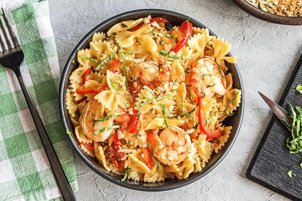 Tomato Basil Farfalle with Shrimps