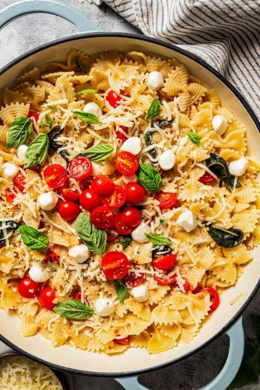 Tomato, Mozzarella, and Basil Farfalle