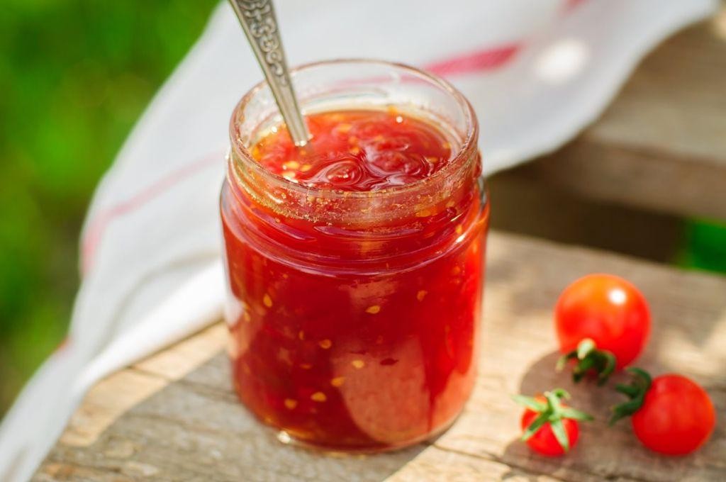 Tomato and Onion Relish