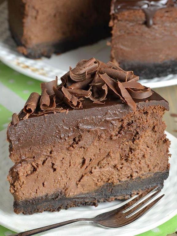 Triple Chocolate Cheesecake with Oreo Crust
