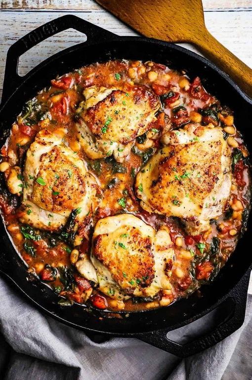 Tuscan Chicken in a Pot with Spinach and White Beans