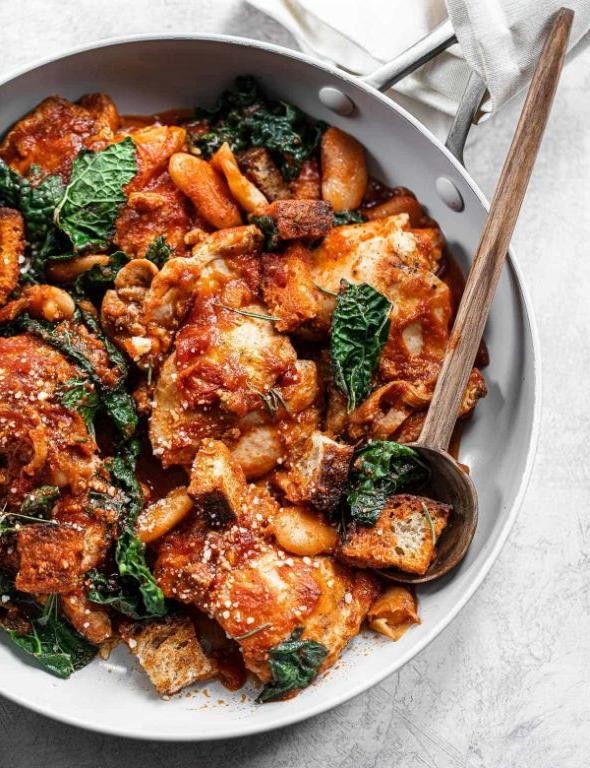 Tuscan Chicken with White Beans