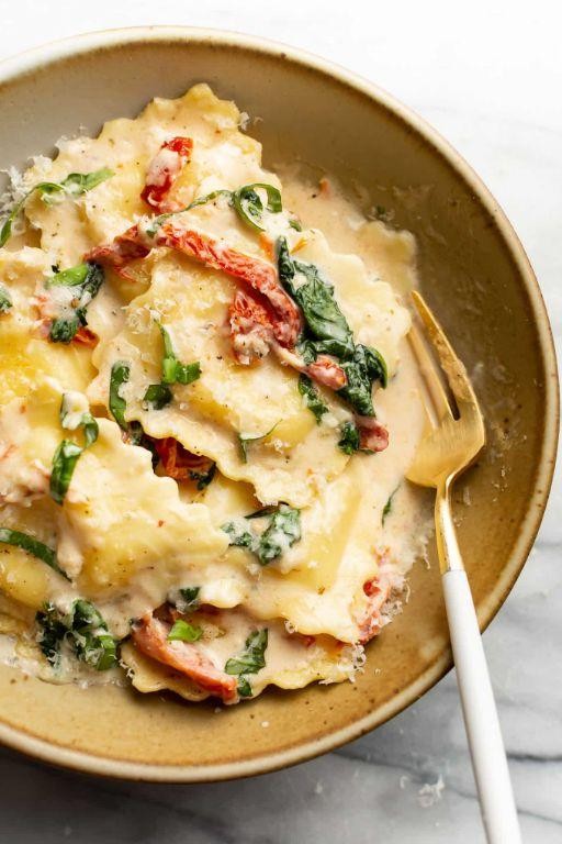 Tuscan Crockpot Ravioli with Sun-Dried Tomatoes