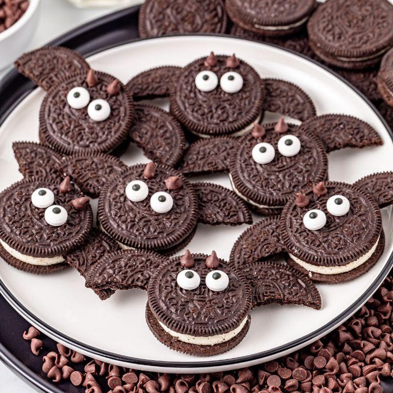 Vampire Bat Oreos