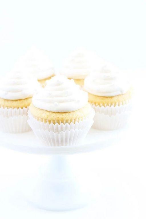 Vanilla Almond Cupcakes