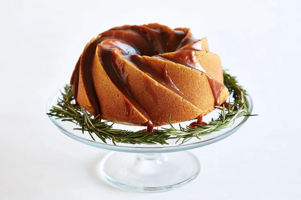 Vanilla Bean Bundt Cake with Caramel Sauce